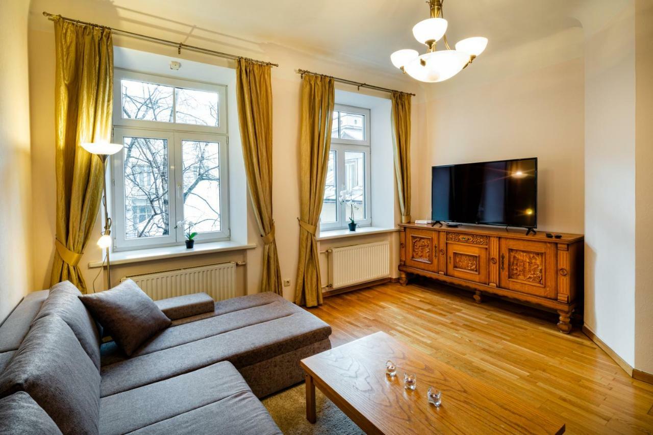 Dzirnavu Street Apartment In City Center Riga Luaran gambar
